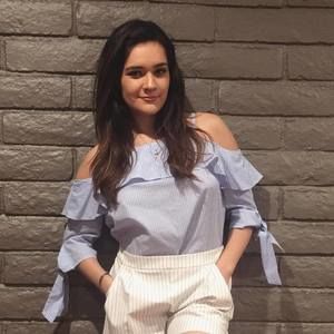 Meet your Posher, Jennifer